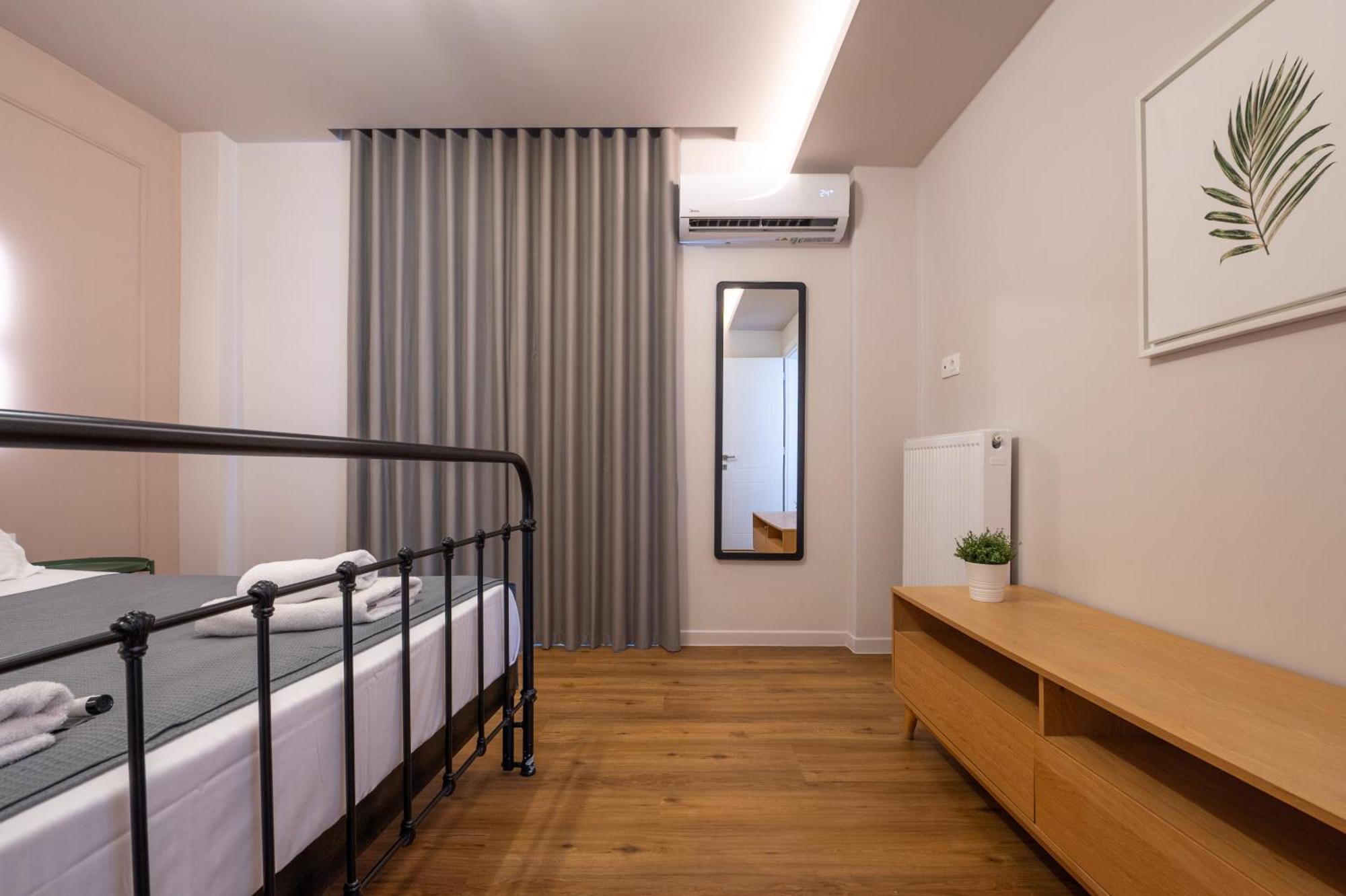 Live Life Plaka Apartment أثينا المظهر الخارجي الصورة