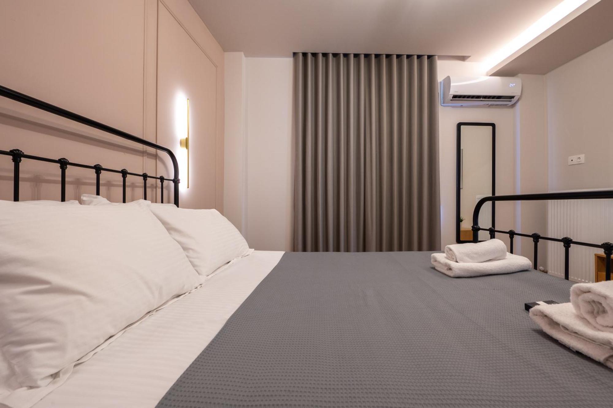 Live Life Plaka Apartment أثينا المظهر الخارجي الصورة